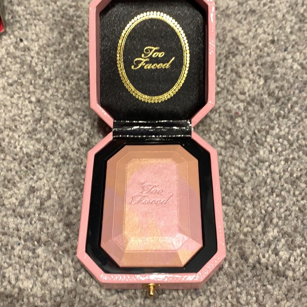🔥Too Faced Diamond Light fire Highlighter